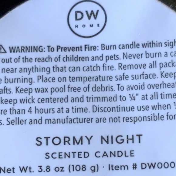DW HOME CANDLE STORMY NIGHT RICHLY SCENTED NEW - Picture 3 of 3